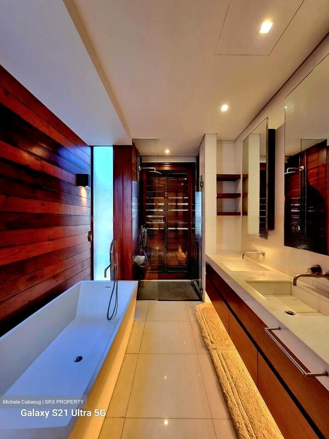 Ocean Drive (D4), Detached #483587731